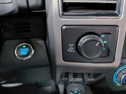 Used 2021 Ford F350 Platinum w/ Tremor Off-Road Package image 43