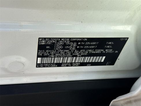 Used 2019 Toyota RAV4 XLE w/ All Weather Liner Package image 32