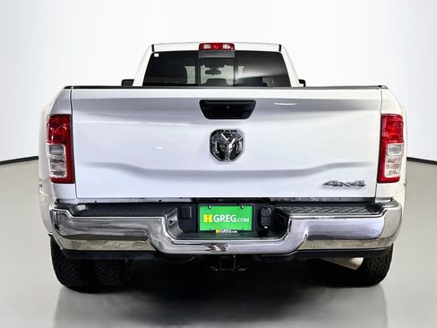 Used 2024 RAM 3500 Tradesman w/ Chrome Appearance Group AWD/4WD image 8