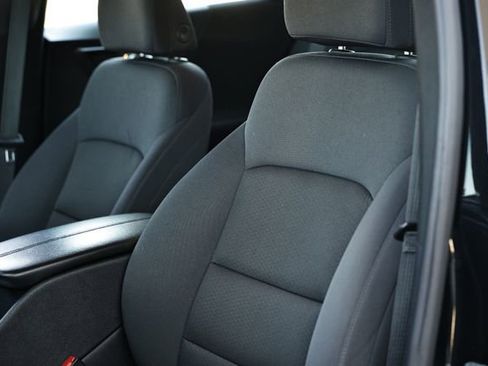 Used 2024 Chevrolet Malibu LT image 21