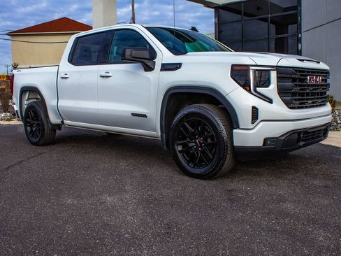 Used 2024 GMC Sierra 1500 Elevation AWD/4WD image 3