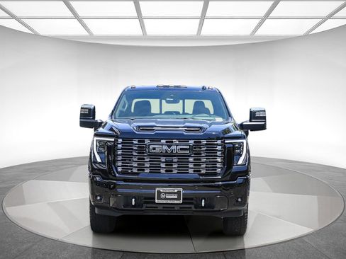 Used 2025 GMC Sierra 2500 Denali Ultimate AWD/4WD image 6