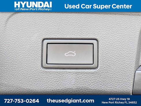 Used 2024 Volkswagen Atlas SEL Premium R-Line AWD/4WD image 13