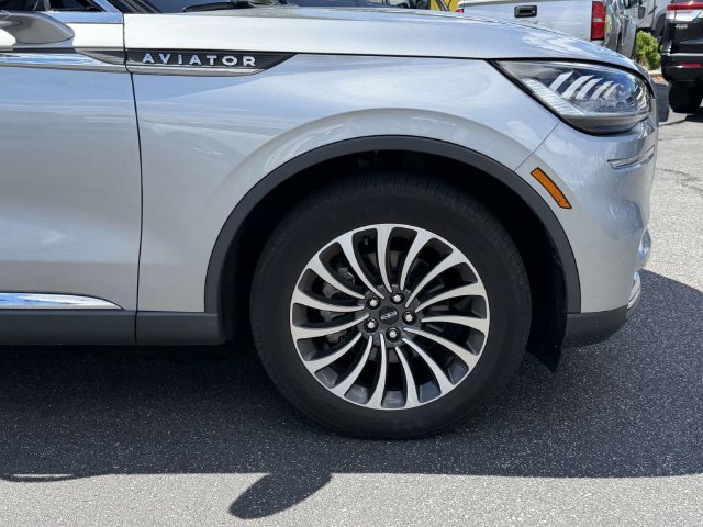 Certified 2023 Lincoln Aviator AWD w/ Premium Package image 7