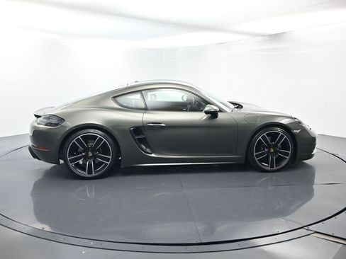 Used 2024 Porsche 718 Cayman GT4 image 16