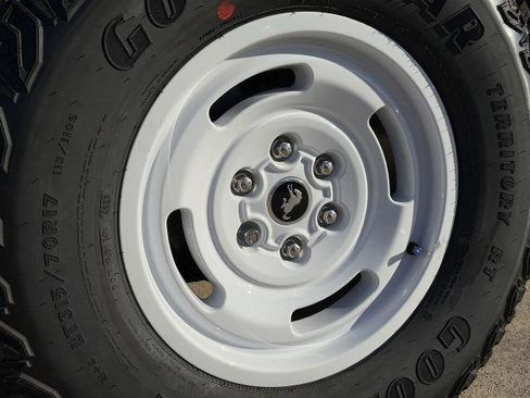 New 2026 Ford Bronco Heritage Edition AWD/4WD image 10