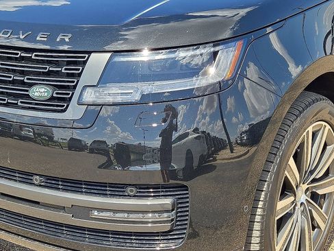 Used 2023 Land Rover Range Rover SE AWD/4WD image 10