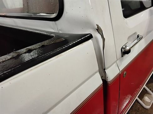 Used 1996 Ford F150 Lariat RWD image 19