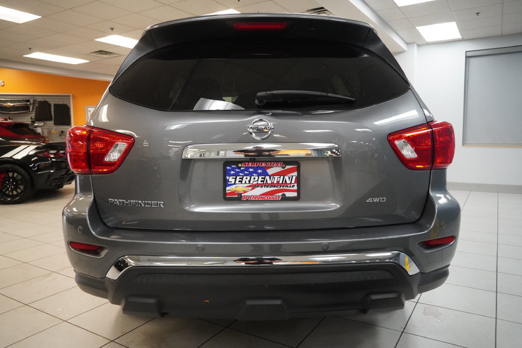 Used 2019 Nissan Pathfinder S AWD/4WD image 17
