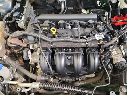 Used 2015 Ford Fusion SE image 30