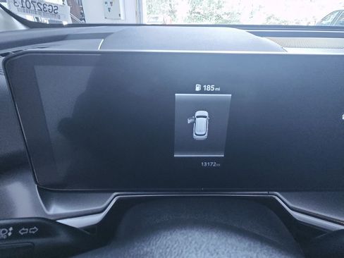 Used 2025 Kia Sorento S image 15