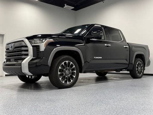 Used 2024 Toyota Tundra Limited AWD/4WD image 4