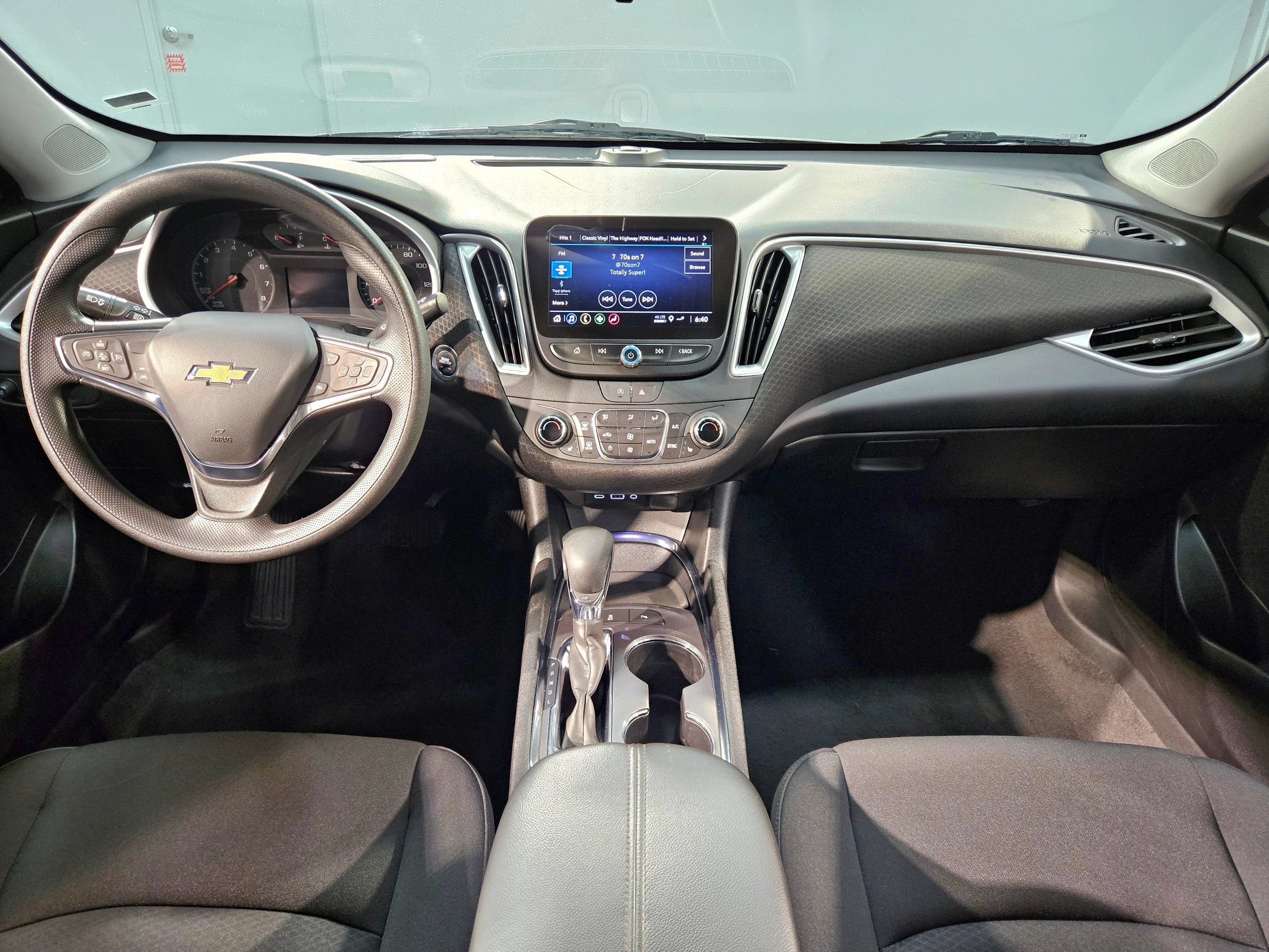 Used 2024 Chevrolet Malibu LT FWD image 10