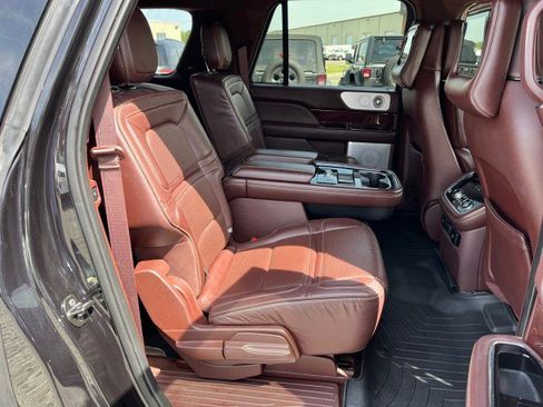Used 2019 Lincoln Navigator L Black Label image 18