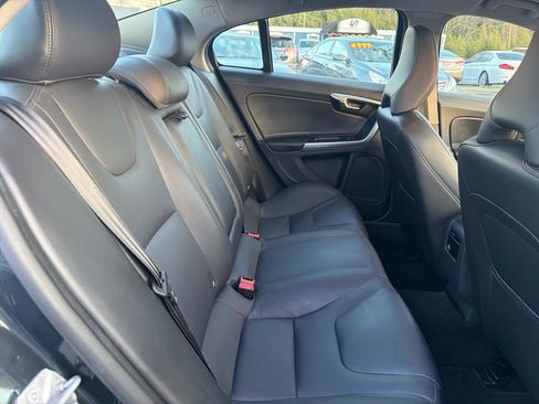 Used 2016 Volvo S60 T5 Premier image 19