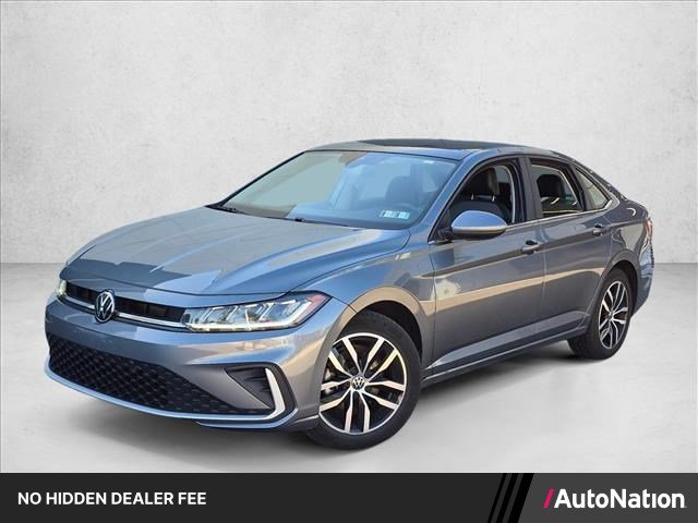 Used 2025 Volkswagen Jetta SE FWD image 1