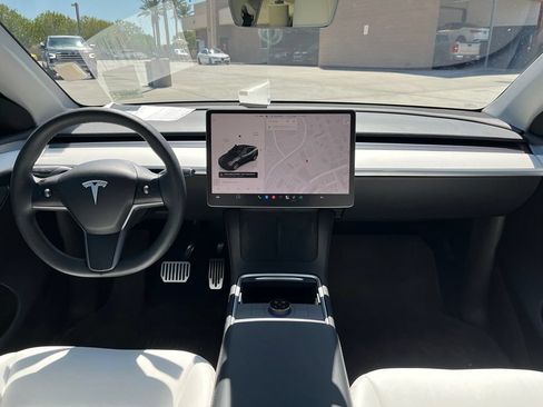 Used 2023 Tesla Model Y Long Range AWD/4WD image 13