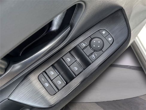 New 2026 Nissan Kicks S FWD image 18