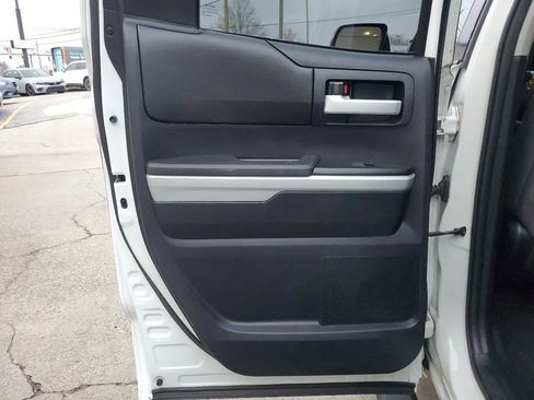 Used 2016 Toyota Tundra SR5 image 32