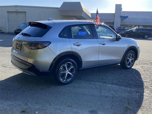Certified 2024 Honda HR-V EX-L image 5