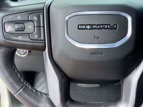 Used 2025 GMC Sierra 1500 Denali AWD/4WD image 17