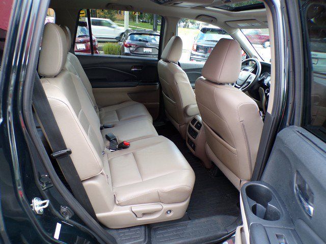 Used 2016 Honda Pilot Touring image 18