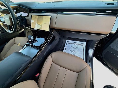 New 2026 Land Rover Range Rover Sport Dynamic SE AWD/4WD image 15