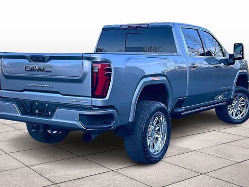 Used 2024 GMC Sierra 2500 Denali Ultimate image 16