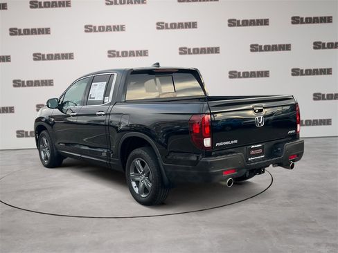 Used 2023 Honda Ridgeline RTL-E image 3