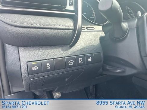 Used 2024 Toyota Camry SE FWD image 16