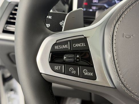 New 2026 BMW X5 sDrive40i w/ M Sport Package RWD image 16
