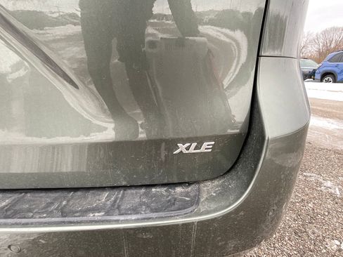 Used 2020 Toyota Sienna XLE w/ XLE Navigation Package image 30