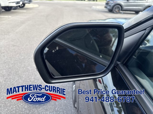 New 2027 Ford Explorer Platinum RWD image 8