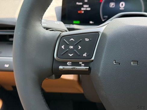 New 2026 Lexus ES 350e FWD image 25