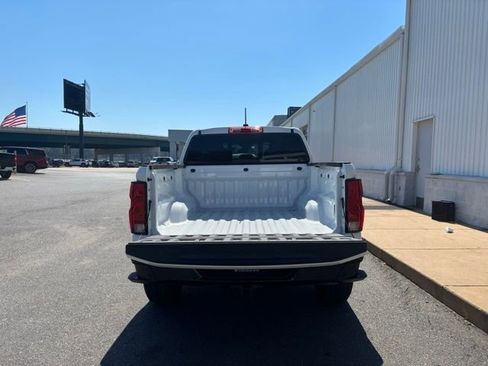 New 2026 Chevrolet Colorado Trail Boss AWD/4WD image 9
