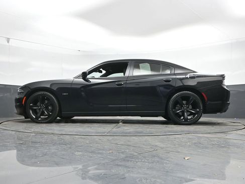 Used 2018 Dodge Charger R/T image 48