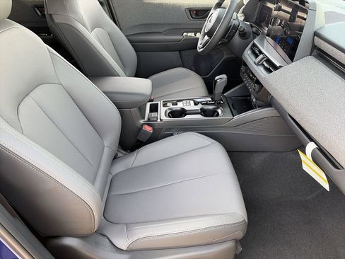 New 2026 Subaru Outback Limited AWD/4WD image 8