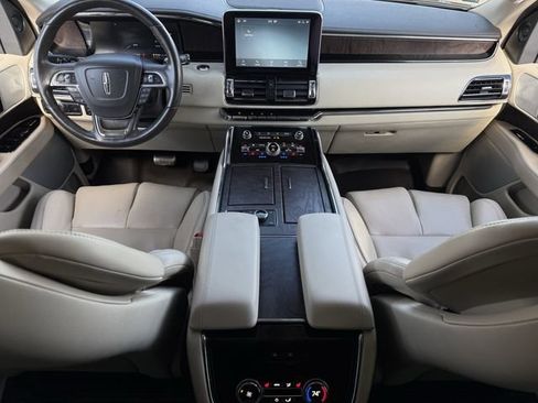 Used 2020 Lincoln Navigator Reserve w/ Luxury Package AWD/4WD image 10