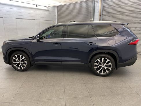 Used 2024 Toyota Grand Highlander AWD Hybrid image 9