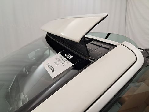 Used 2018 Mercedes-Benz C 300 4MATIC Cabriolet image 9