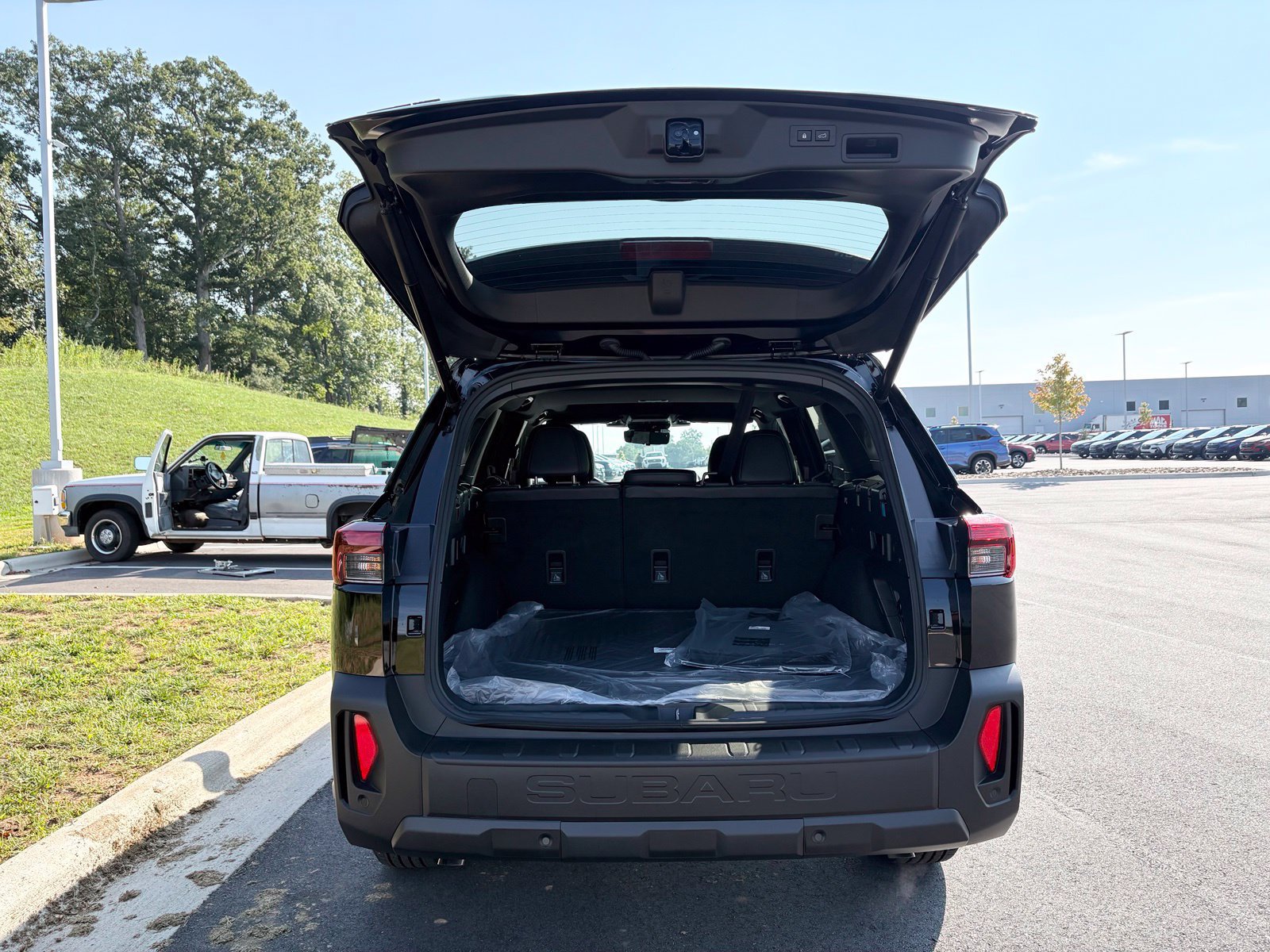 New 2026 Subaru Outback Touring XT AWD/4WD image 11