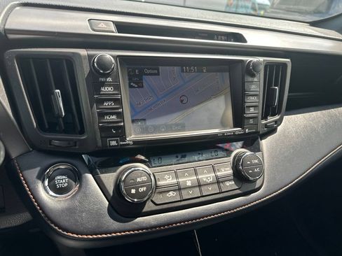 Used 2018 Toyota RAV4 SE w/ Power Extra Value Package FWD image 12