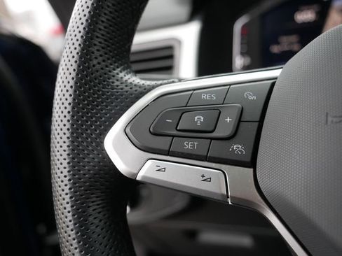 Certified 2023 Volkswagen Atlas Cross Sport SEL R-Line image 25