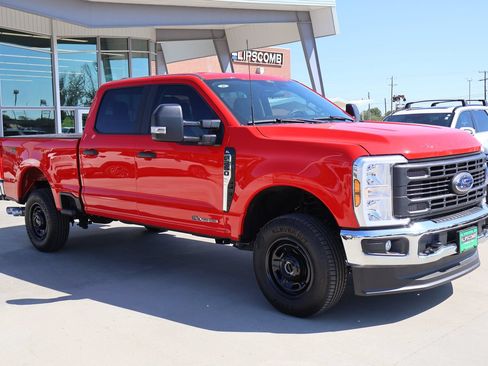 Used 2024 Ford F250 XL w/ FX4 Off-Road Package AWD/4WD image 7