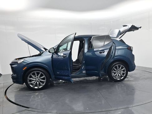 Used 2024 Buick Encore GX Avenir w/ Avenir Convenience Package FWD image 69