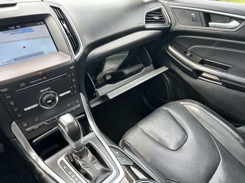 Used 2016 Ford Edge Titanium w/ Equipment Group 302A AWD/4WD image 33