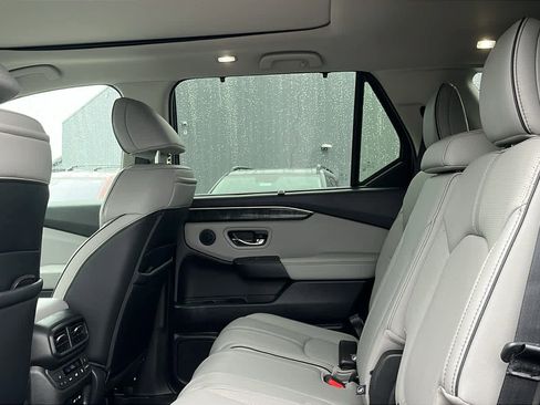 Used 2025 Honda Pilot Elite image 20