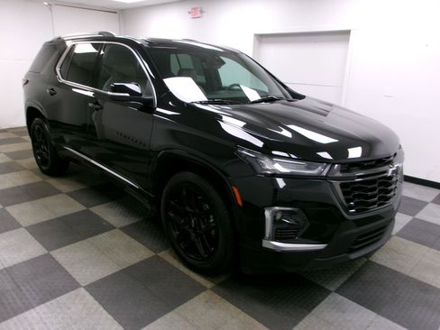 Used 2023 Chevrolet Traverse Premier w/ LPO, Floor Liner Package AWD/4WD image 17