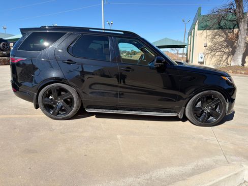 Certified 2024 Land Rover Discovery Dynamic SE image 6