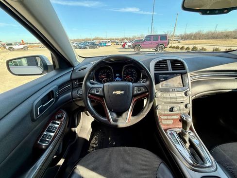 Used 2013 Chevrolet Malibu LT image 13